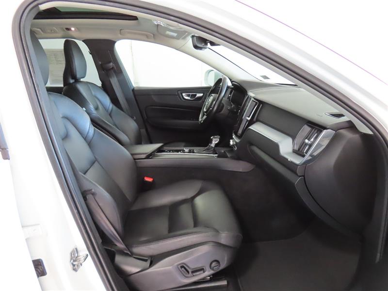 VOLVOXC6037