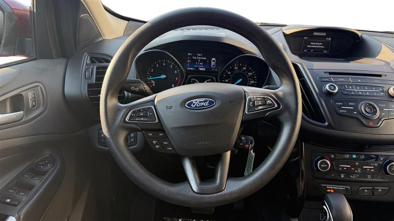 Vehicle photo 13