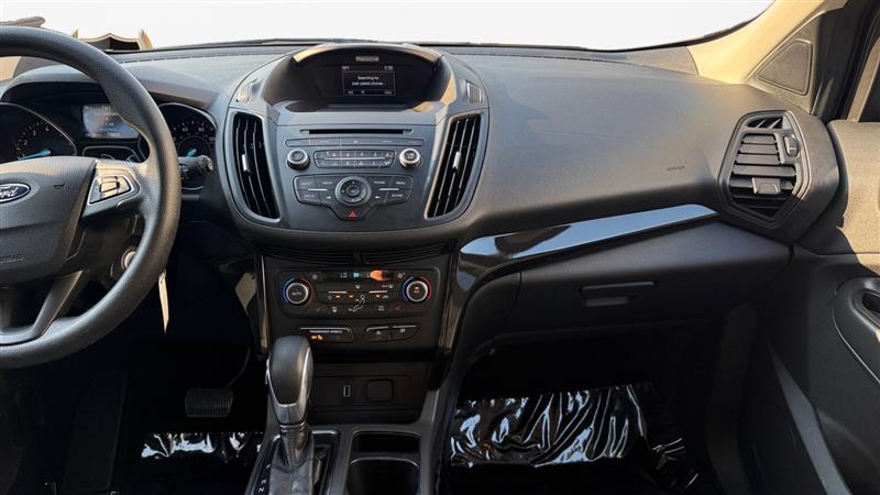 Vehicle photo 15