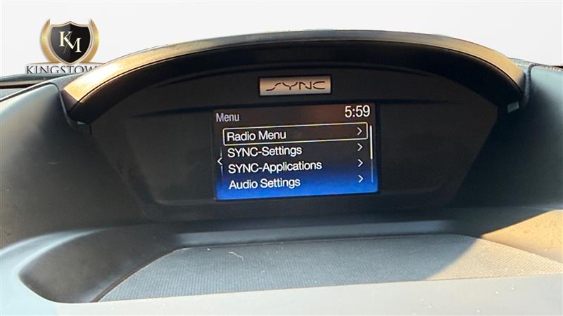 Vehicle photo 25