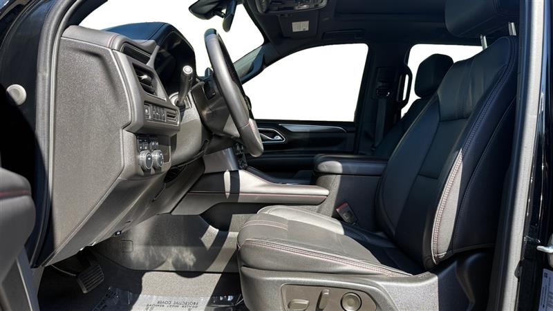 Vehicle photo 10