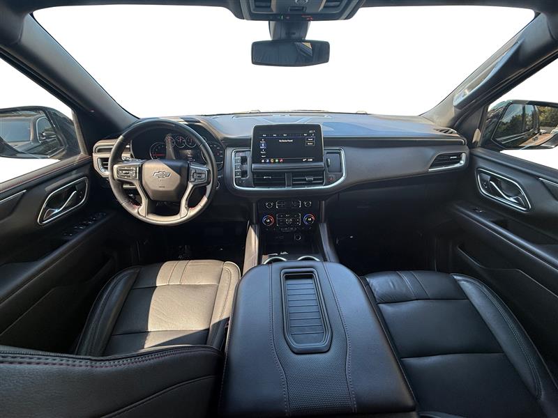 Vehicle photo 12
