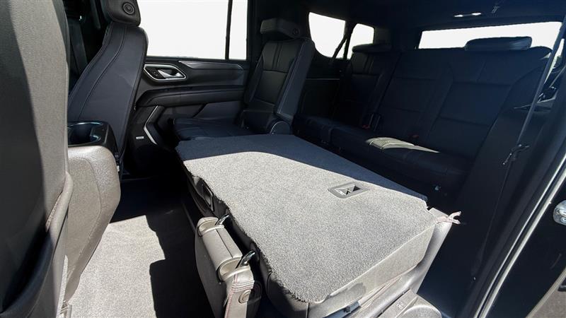 Vehicle photo 23