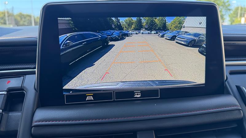 Vehicle photo 34