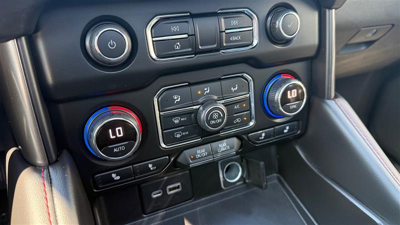 Vehicle photo 36