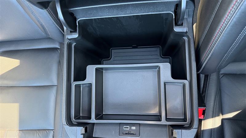 Vehicle photo 40
