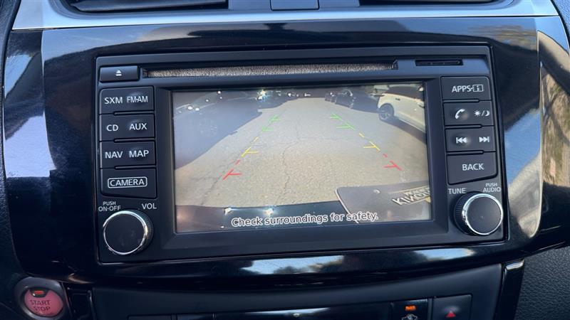 Vehicle photo 29