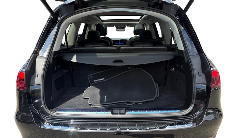 Vehicle photo 19