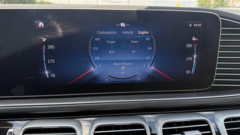 Vehicle photo 34