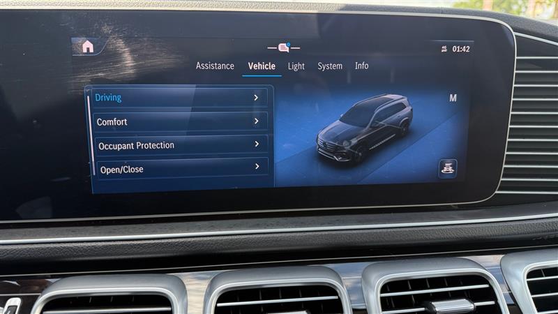Vehicle photo 36