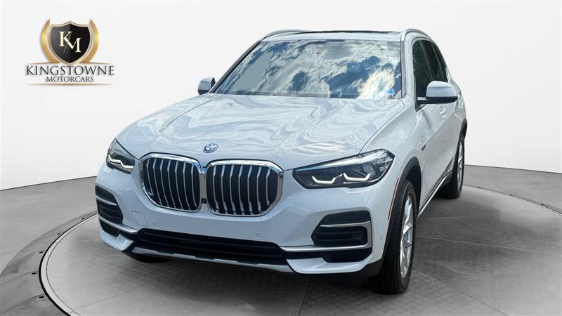 Alpine White 2022 BMW X5 xDrive45e AWD SUV / Crossover All-Wheel Drive Automatic