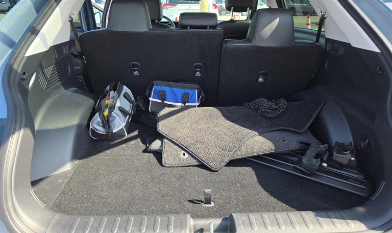 Vehicle photo 11