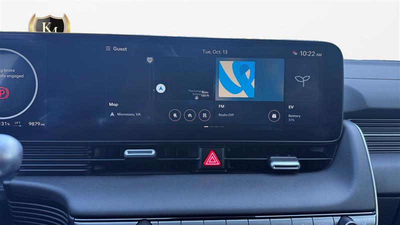 Vehicle photo 21