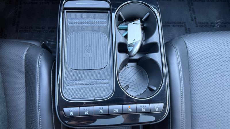 Vehicle photo 42