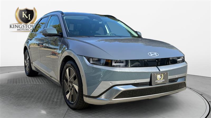 Vehicle photo 7