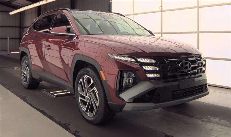 Vehicle photo 3