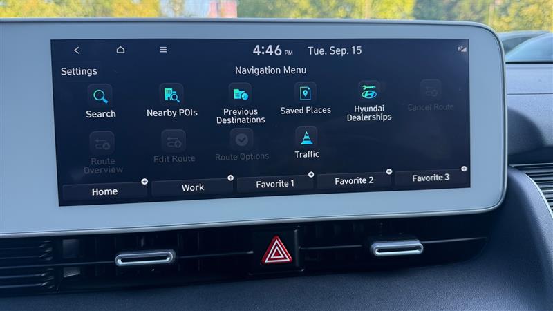 Vehicle photo 28