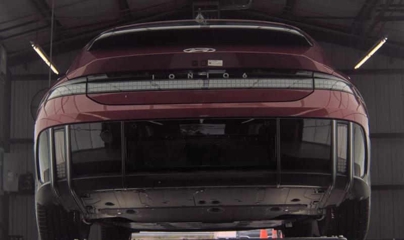 Vehicle photo 5