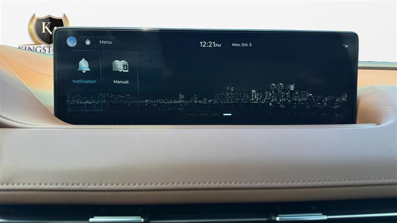Vehicle photo 25