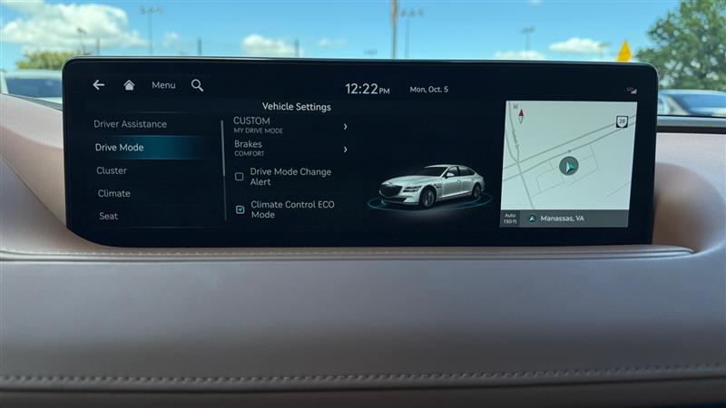 Vehicle photo 30