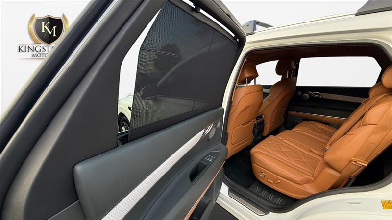 Vehicle photo 22