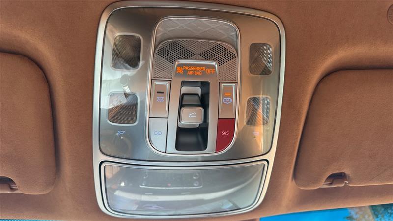 Vehicle photo 42