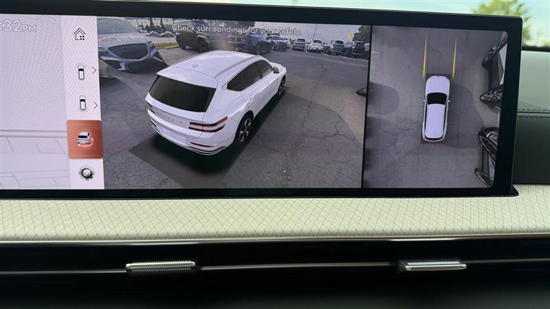 Vehicle photo 46