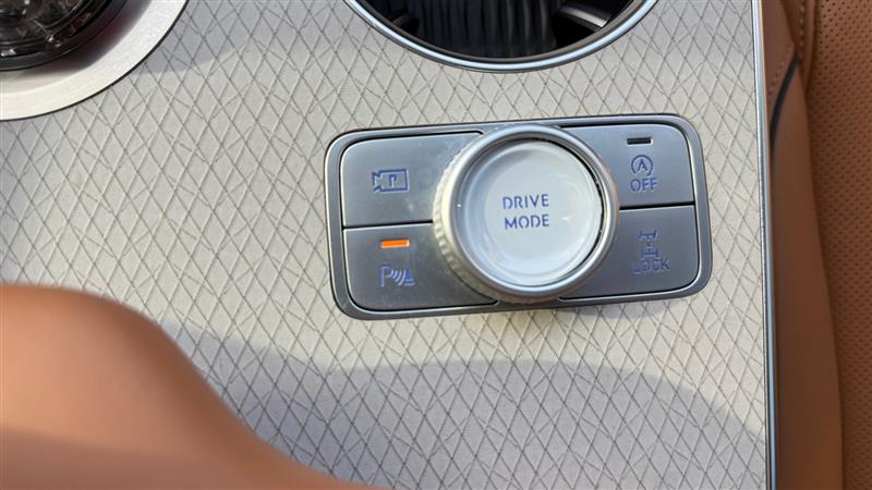 Vehicle photo 47