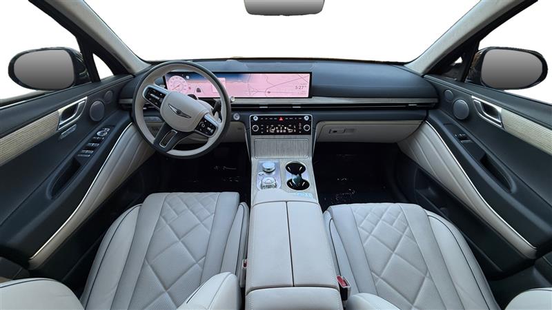 Vehicle photo 12