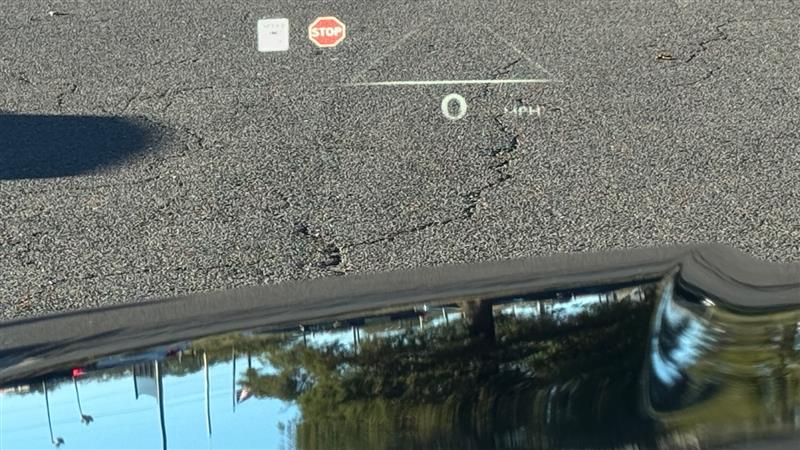 Vehicle photo 42