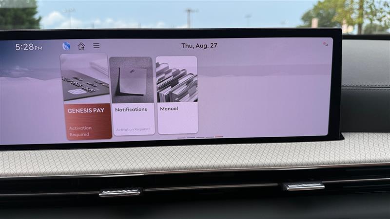 Vehicle photo 32