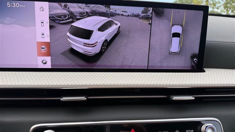 Vehicle photo 42