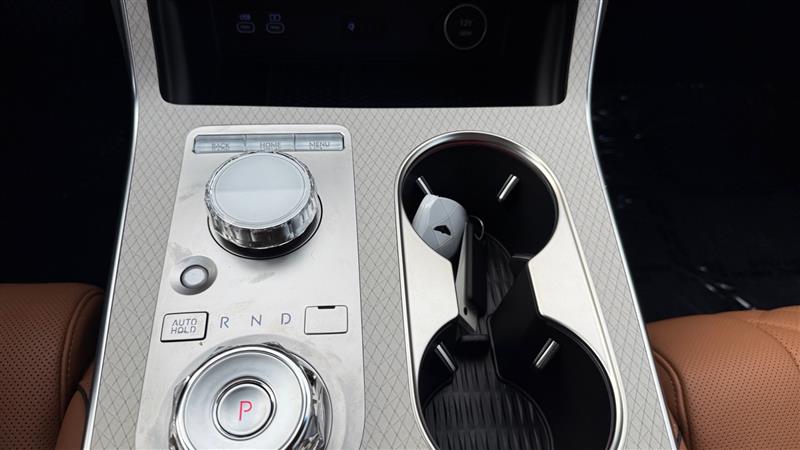 Vehicle photo 44