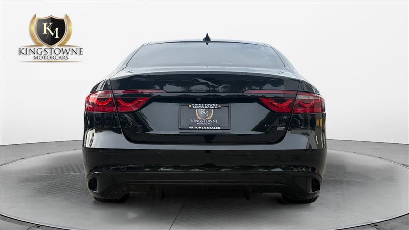 2022 Jaguar XF R-Dynamic SE - Photo 4
