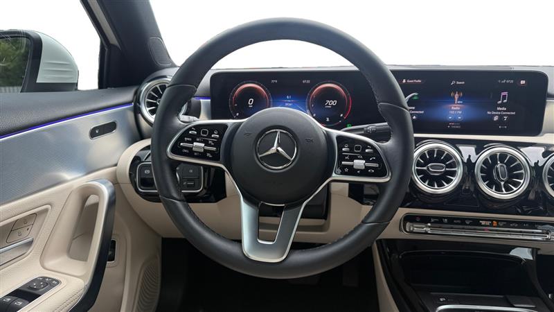 2022 Mercedes-Benz A-Class A220 - Photo 13