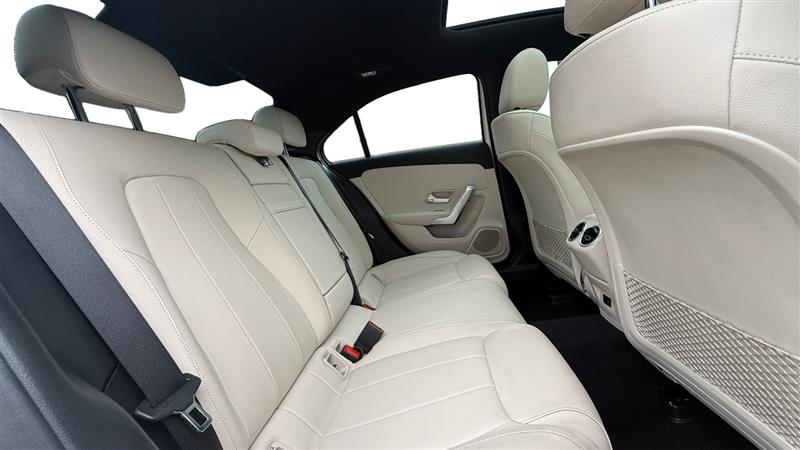 2022 Mercedes-Benz A-Class A220 - Photo 18