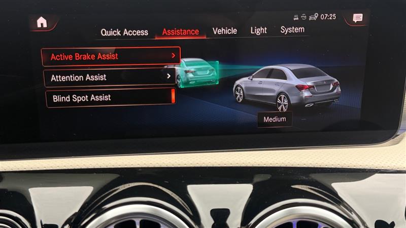2022 Mercedes-Benz A-Class A220 - Photo 27