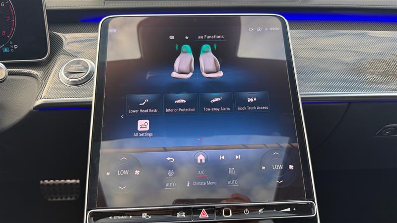 Vehicle photo 37