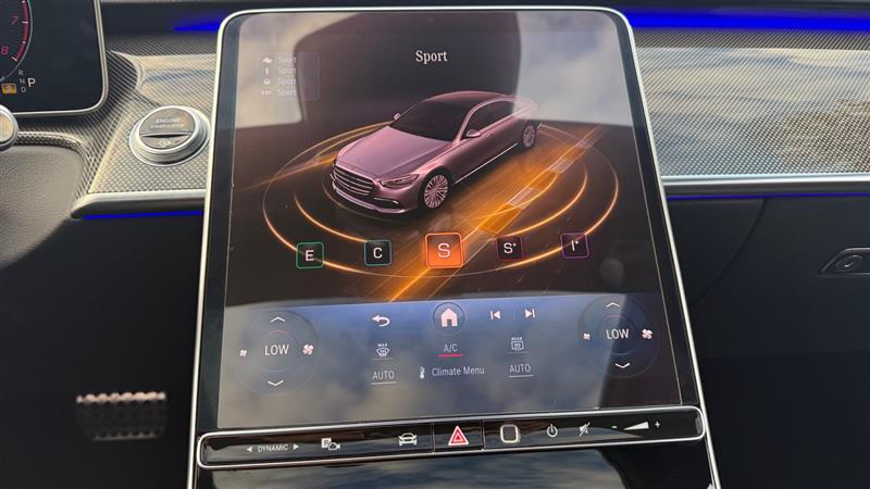 Vehicle photo 41