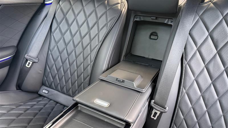Vehicle photo 47