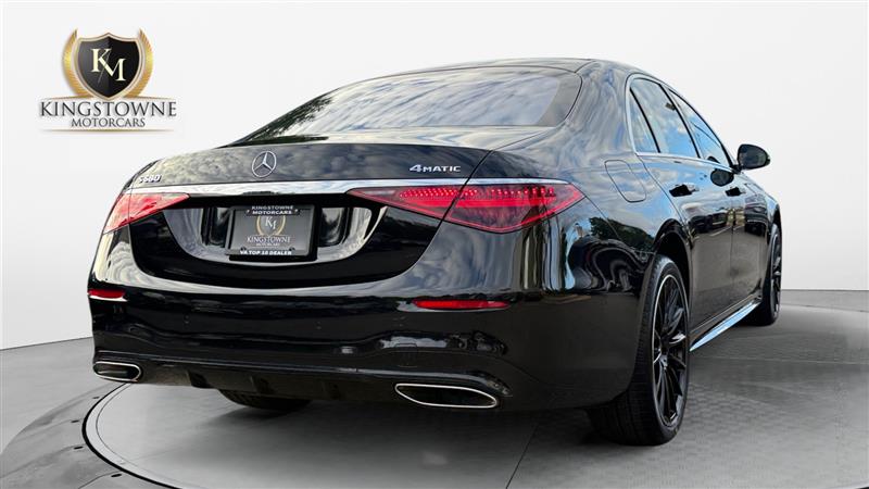 Vehicle photo 5