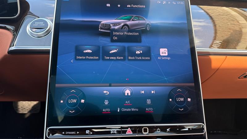 Vehicle photo 41
