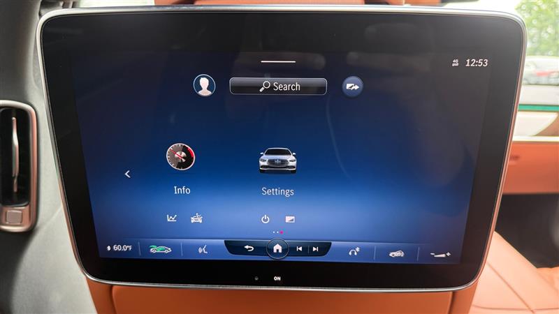 Vehicle photo 29