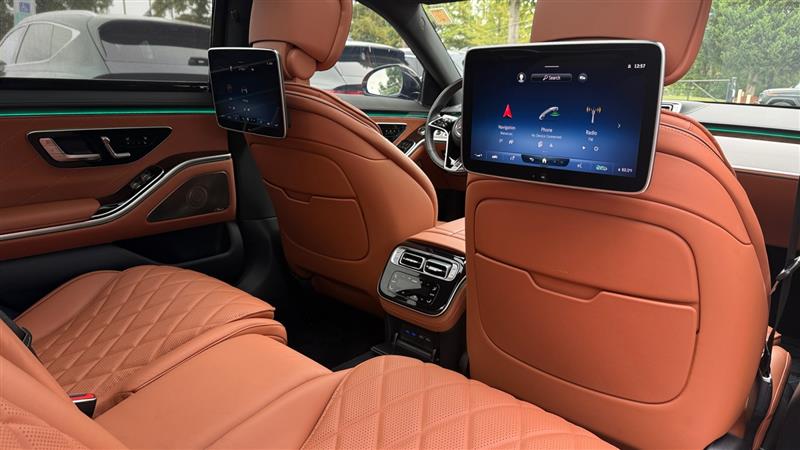 Vehicle photo 50