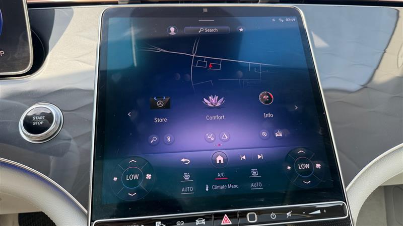 Vehicle photo 23