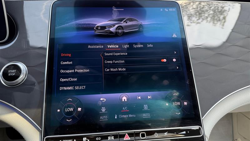 Vehicle photo 32