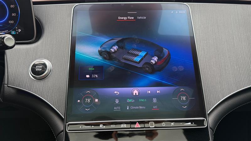 Vehicle photo 33