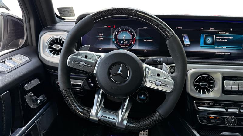 Vehicle photo 13