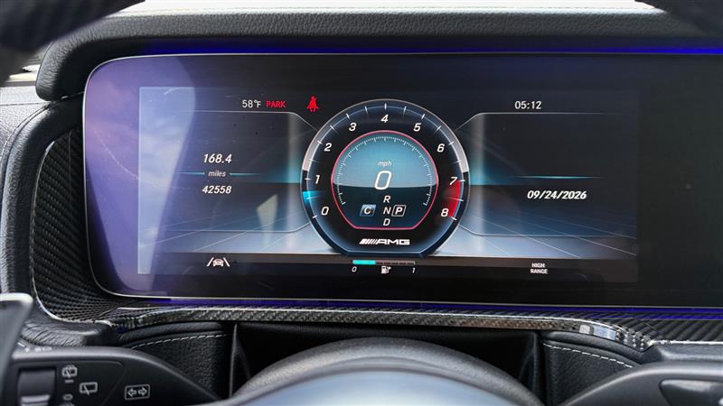 Vehicle photo 14