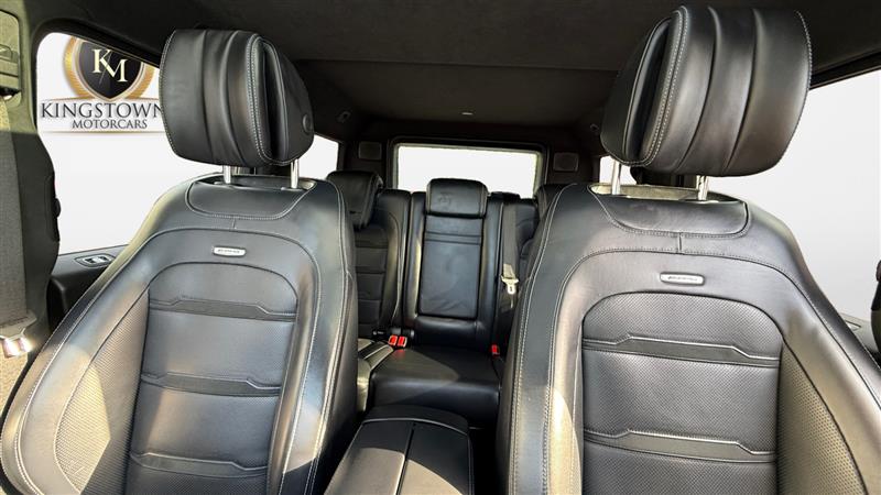 Vehicle photo 25